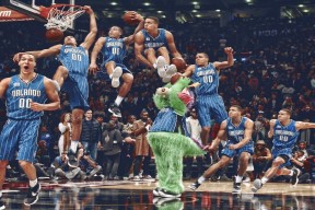 亚博体育入口-武磊5分钟梅开二度，拜仁防线被打穿！